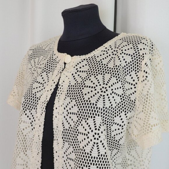 Vintage Cream Crochet Knit Lace Short Sleeve Top Sz M - Picture 4 of 6